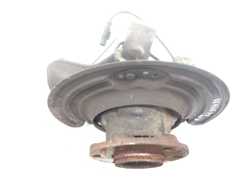 Recambio de mangueta delantera izquierda para iveco daily vi furgón 33s16, 35s16, 35c16, 40c16, 50c16 referencia OEM IAM   