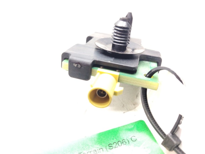 Recambio de antena para mercedes-benz clase c all-terrain (s206) c 220 d 4-matic (206.214) referencia OEM IAM A1779052902  