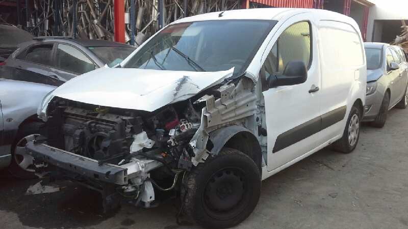 0281030546 CALCULATEUR MOTEUR ECU / soldes 9666729580 / 9807885980 / 1725777 POUR PEUGE