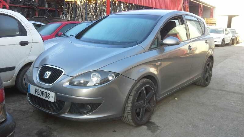 5P0807217MFKZ LE PARE-CHOC AVANT / 1754823 vendre POUR SEAT TOLEDO 5P2 EXCLUSIVE