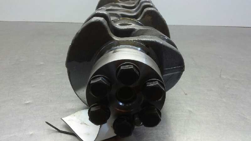 TD27 VILEBREQUIN / 10103 7F407 / 1916447 POUR NISSAN TERRANO 2024 WD21 2.7 TURBODIE