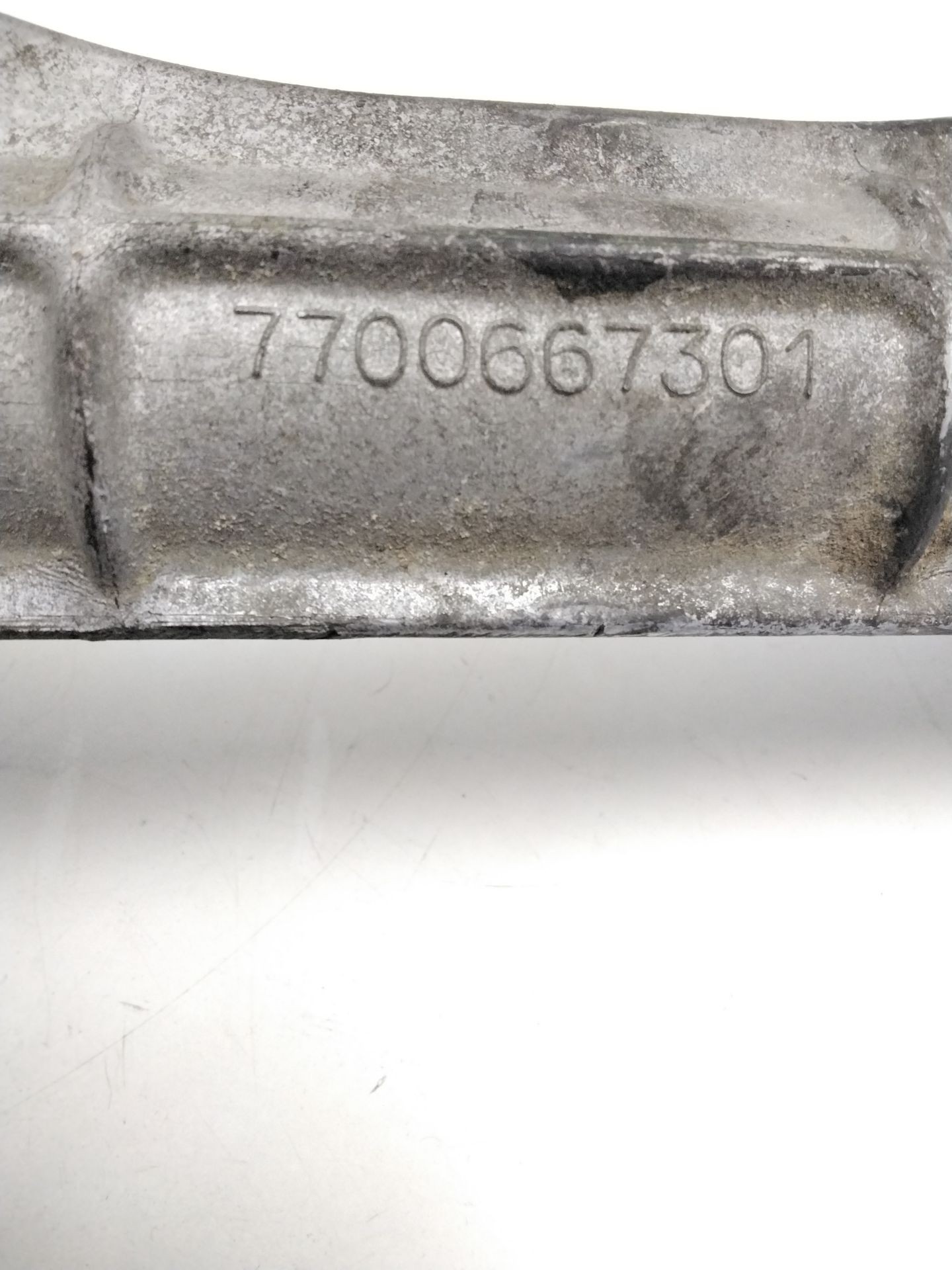 7700667301 BOITIER DE DIRECTION / 91606 POUR RENAULT 5 1.3 - Photo 4/4